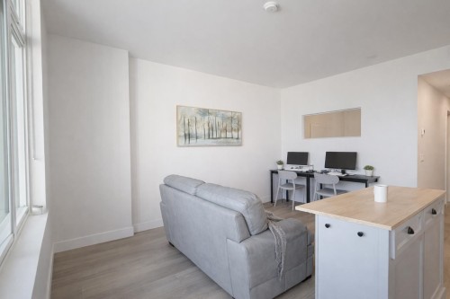 1003-4433 Alaska Street, Burnaby, BC 