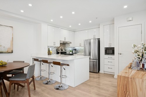 1985 Dunbar Street, Vancouver, BC 