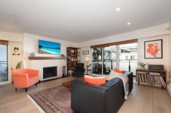 212-2255 York Avenue  Vancouver, BC V6K 1C5