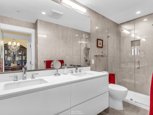 206-715 15Th Street W, North Vancouver, BC 