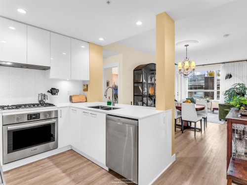 206-715 15Th Street W, North Vancouver, BC 