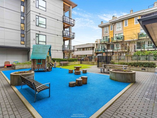 206-715 15Th Street W, North Vancouver, BC 