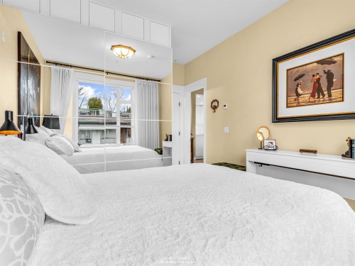 206-715 15Th Street W, North Vancouver, BC 