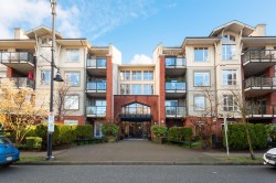 121-100 Capilano Road  Port Moody, BC V3H 5M9