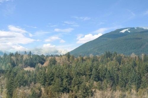 2202-1550 Fern Street, North Vancouver, BC 