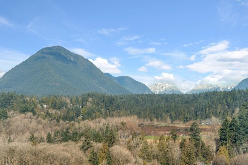 2202-1550 Fern Street, North Vancouver, BC 