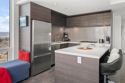 2202-1550 Fern Street, North Vancouver, BC 