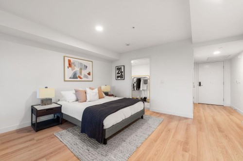 307-2419 Grant Street, Vancouver, BC 