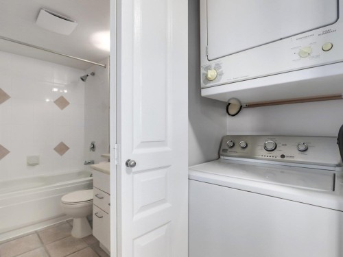 213-1989 Dunbar Street, Vancouver, BC 