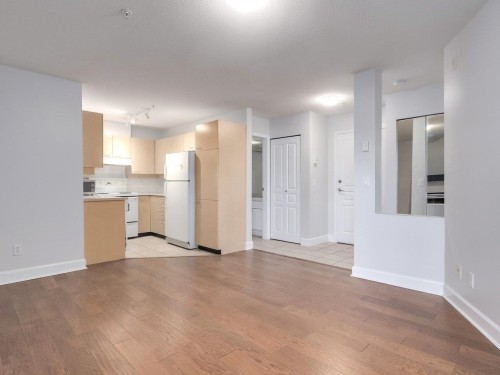 213-1989 Dunbar Street, Vancouver, BC 