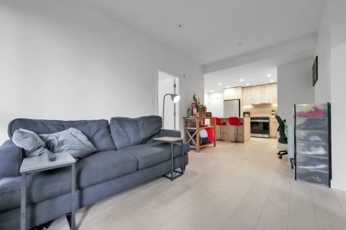 409-3596 Malsum Drive, North Vancouver, BC 