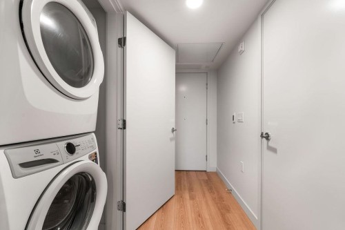 311-2419 Grant Street, Vancouver, BC 