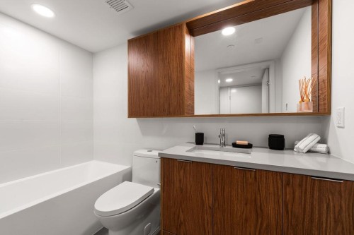 311-2419 Grant Street, Vancouver, BC 