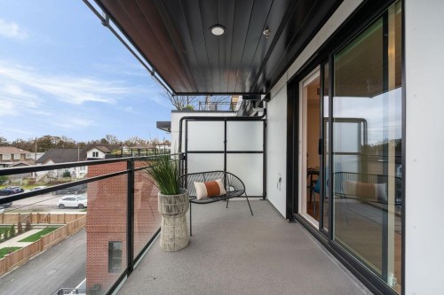 311-2419 Grant Street, Vancouver, BC 