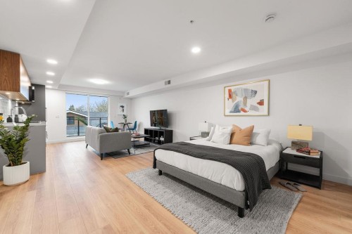 311-2419 Grant Street, Vancouver, BC 