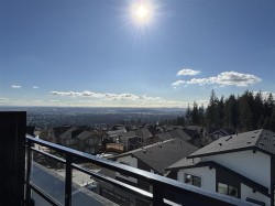 131-3535 Highland Drive  Coquitlam, BC V3E 0L8