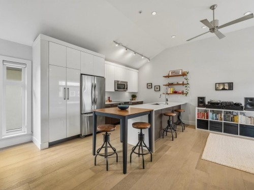 1681 Kitchener Street, Vancouver, BC 