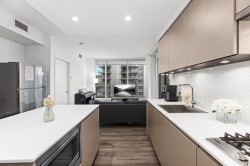 905-3833 Evergreen Place  Burnaby, BC V3J 0M2