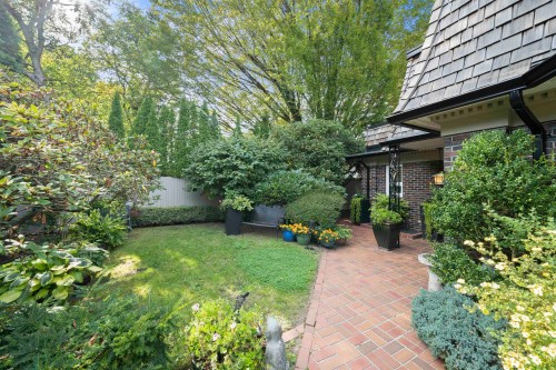 1443 Mcrae Avenue, Vancouver, BC 