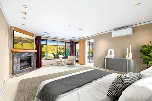 687 Beachview Drive, North Vancouver, BC 