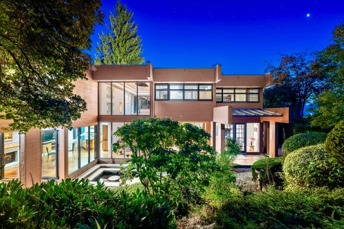 687 Beachview Drive, North Vancouver, BC 