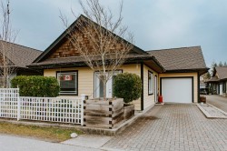 766 Gerussi Lane  Gibsons, BC V0N 1V7