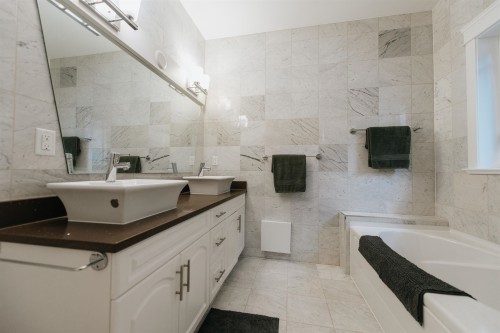 766 Gerussi Lane, Gibsons, BC 