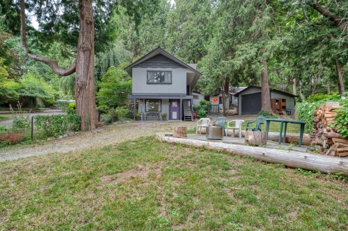 6582 Sunshine Coast Highway, Sechelt, BC 