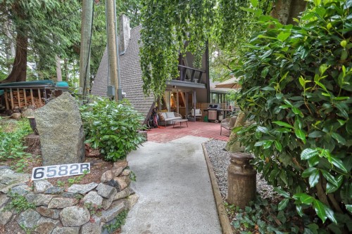 6582 Sunshine Coast Highway, Sechelt, BC 