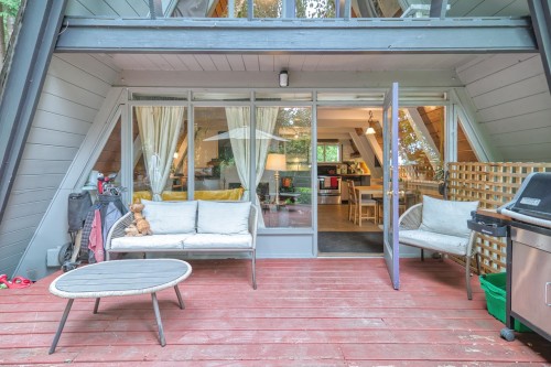 6582 Sunshine Coast Highway, Sechelt, BC 