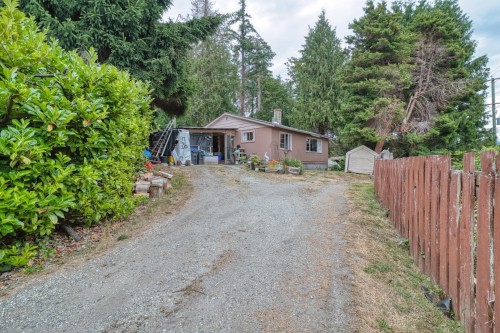 6582 Sunshine Coast Highway, Sechelt, BC 