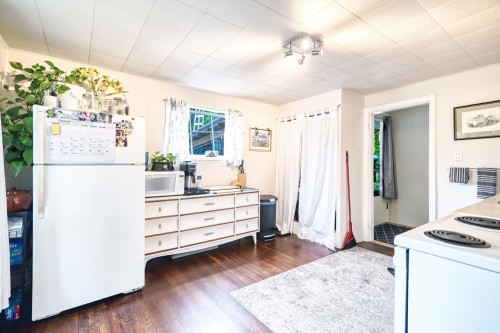 6582 Sunshine Coast Highway, Sechelt, BC 