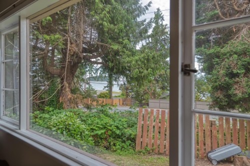 6582 Sunshine Coast Highway, Sechelt, BC 