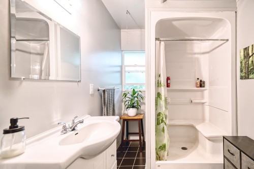 6582 Sunshine Coast Highway, Sechelt, BC 