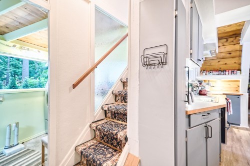 6582 Sunshine Coast Highway, Sechelt, BC 