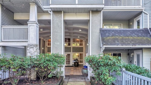 211-1111 Lynn Valley Road  North Vancouver, BC V7J 3V4