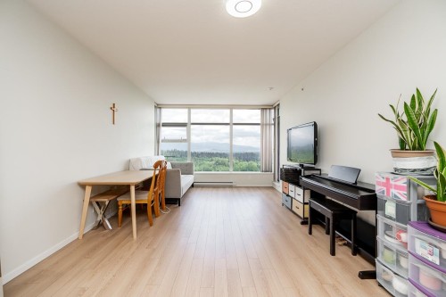 2801-3102 Windsor Gate, Coquitlam, BC 