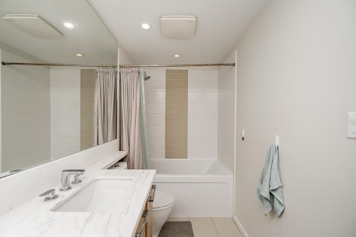 2801-3102 Windsor Gate, Coquitlam, BC 