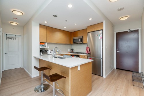 2801-3102 Windsor Gate, Coquitlam, BC 