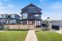 3-550 Kaslo Street  Vancouver, BC V5K 3Z2