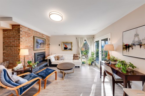 3 Crawford Bay, Port Moody, BC 