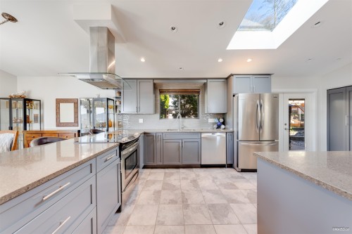 3 Crawford Bay, Port Moody, BC 