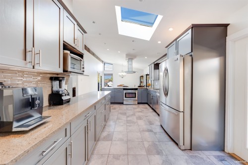 3 Crawford Bay, Port Moody, BC 