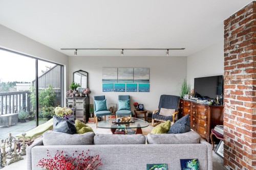 967 8Th Avenue W, Vancouver, BC 