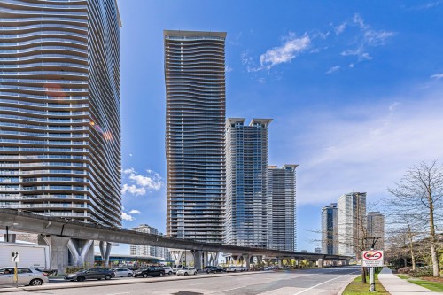 1609-4880 Lougheed Highway  Burnaby, BC V5C 0N1