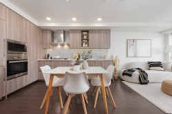 2105-433 Marine Drive SW Vancouver, BC V5X 0H5