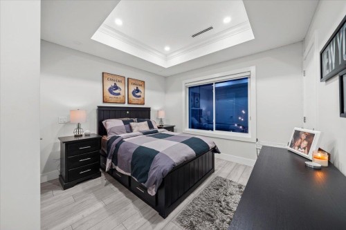 1041 Stewart Avenue, Coquitlam, BC 