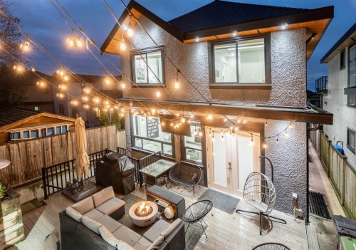 1041 Stewart Avenue, Coquitlam, BC 