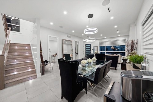 1041 Stewart Avenue, Coquitlam, BC 