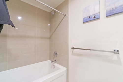 1502-3096 Windsor Gate, Coquitlam, BC 